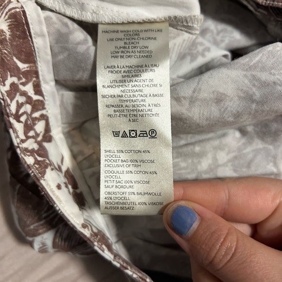 High Waist Brown and White Floral Shorts - Picture 6 of 6